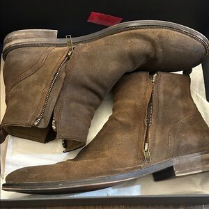 Steve Madden Tan Suede Boots